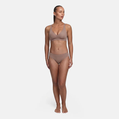 The model is 5'10" and wears a size S.