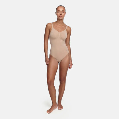 The model is 5'10" and wears a size S.