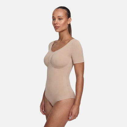 The model is 5'10" and wears a size S.