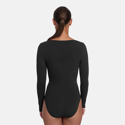 The model is 5'10" and wears a size S.
