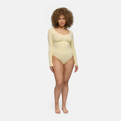 The model is 5'9" and wears a size L.