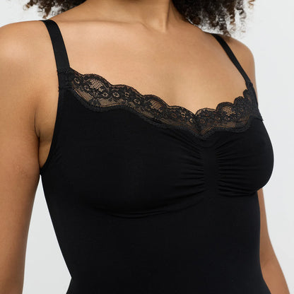 The model is 5'10" and wears a size L.