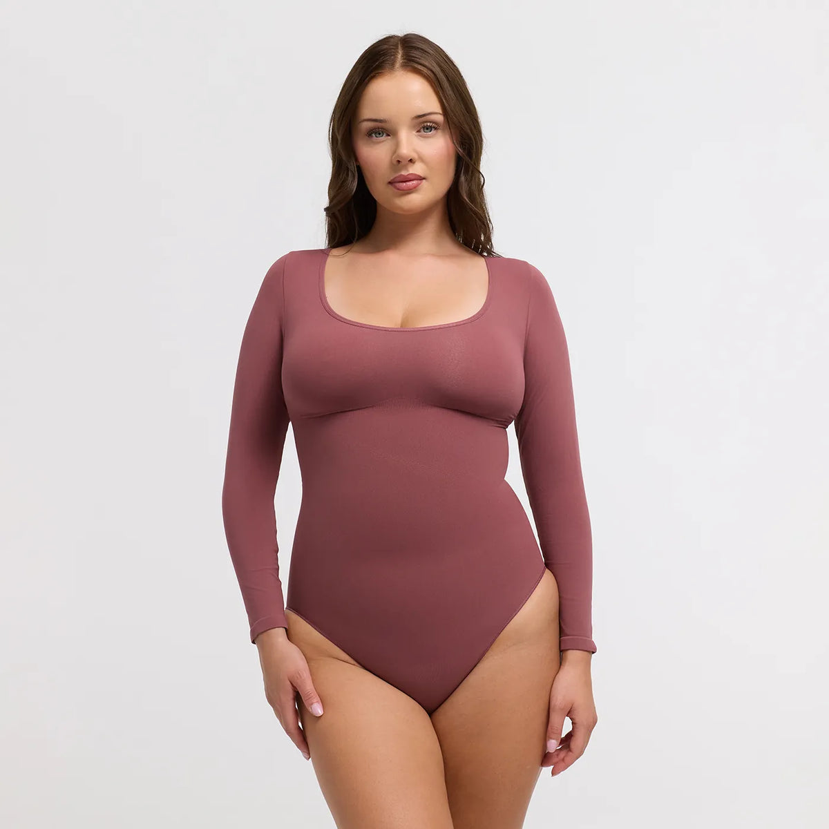 The model is 5'10" and wears a size L.